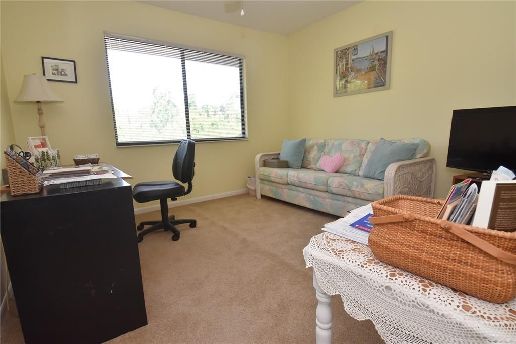 На продажу: $330,800 (3 спален, 2 ванн, 1283 Квадратных фут)