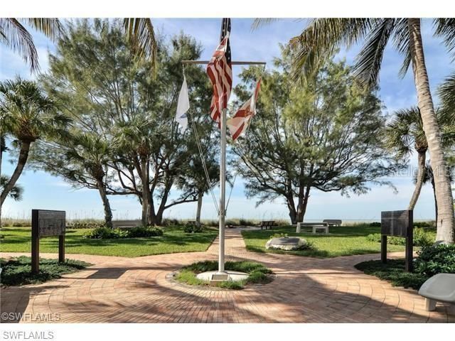 For Rent: $3,500 (2 beds, 2 baths, 950 Square Feet)