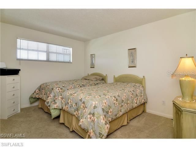 For Rent: $3,500 (2 beds, 2 baths, 950 Square Feet)
