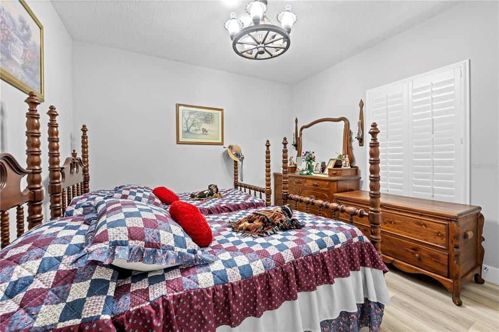 待售: $588,000 (4 贝兹, 3 浴室, 2446 平方英尺)