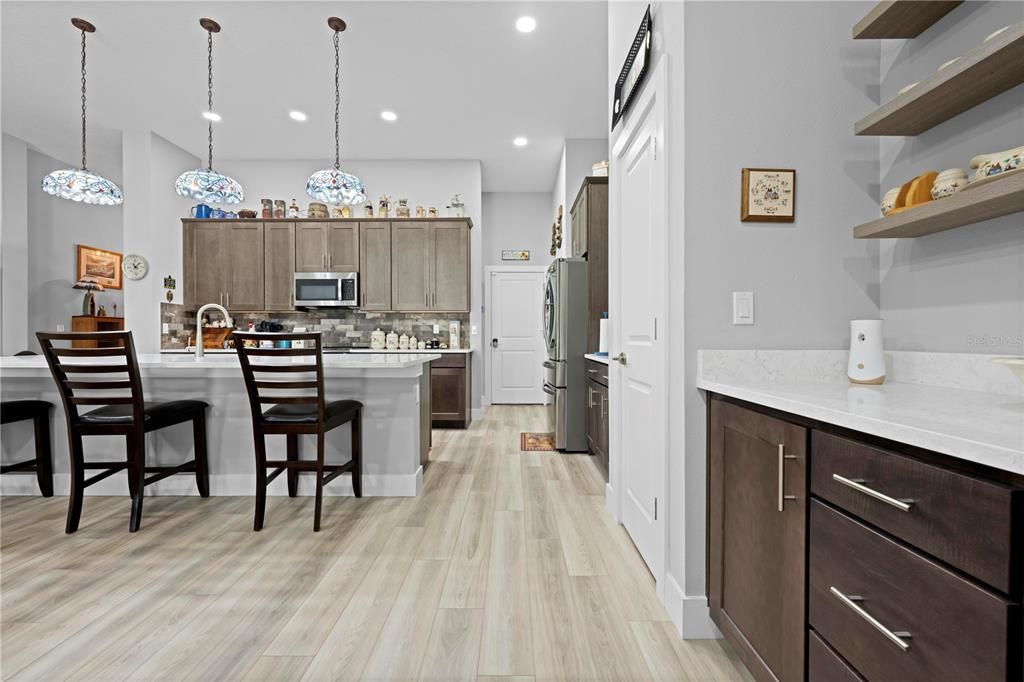 待售: $588,000 (4 贝兹, 3 浴室, 2446 平方英尺)