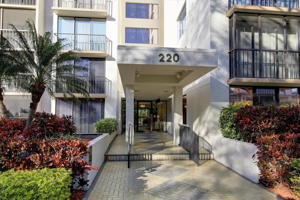 En Venta: $375,000 (2 camas, 2 baños, 1385 Pies cuadrados)