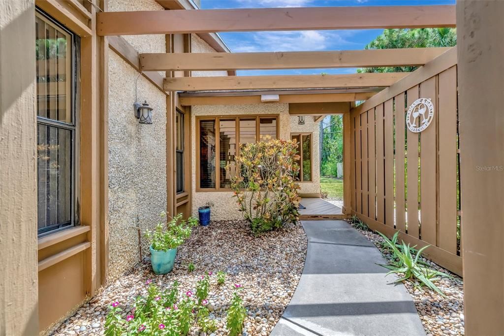 For Sale: $350,000 (3 beds, 2 baths, 1650 Square Feet)