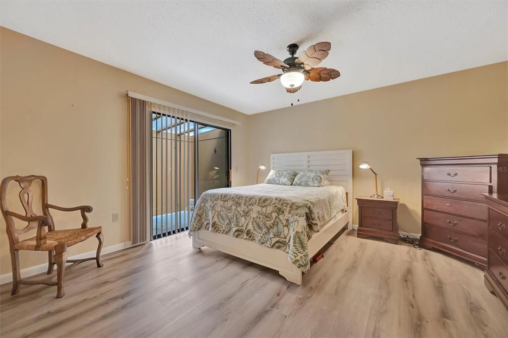 For Sale: $350,000 (3 beds, 2 baths, 1650 Square Feet)