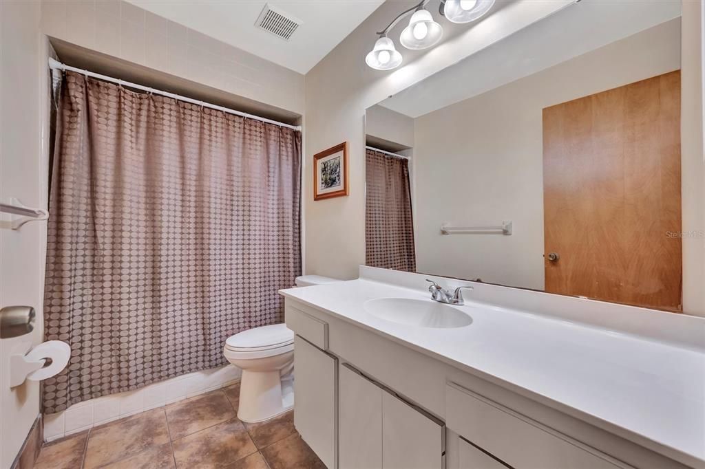 For Sale: $350,000 (3 beds, 2 baths, 1650 Square Feet)