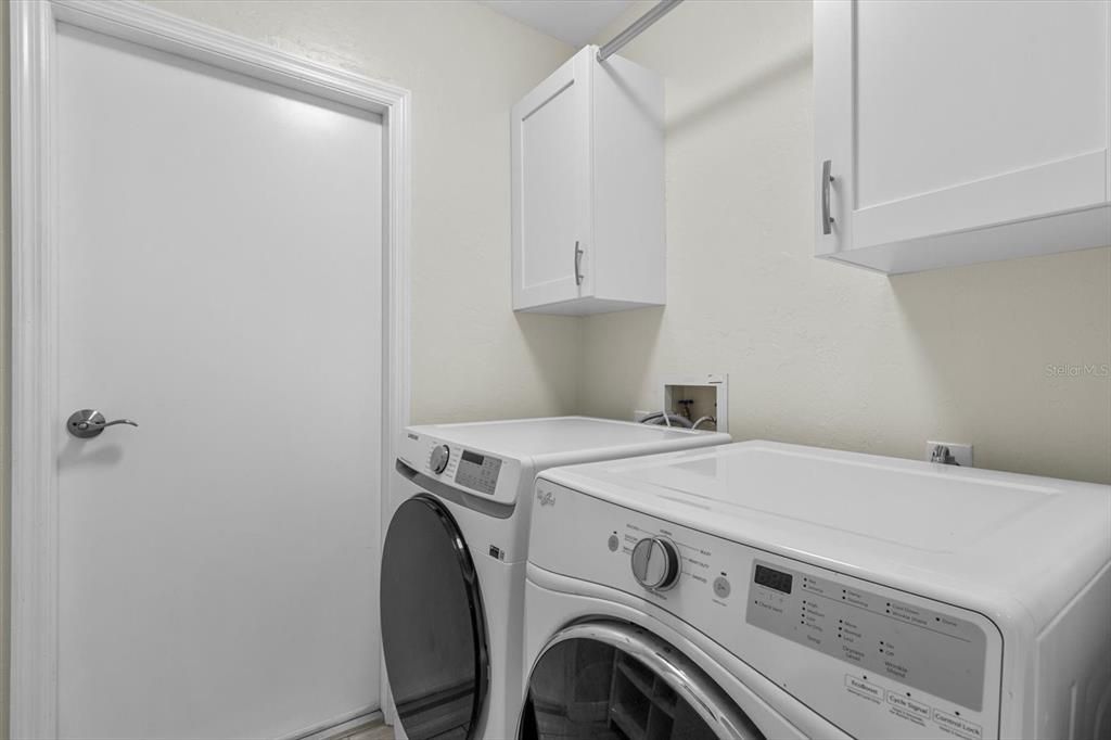 For Sale: $297,900 (3 beds, 2 baths, 1999 Square Feet)