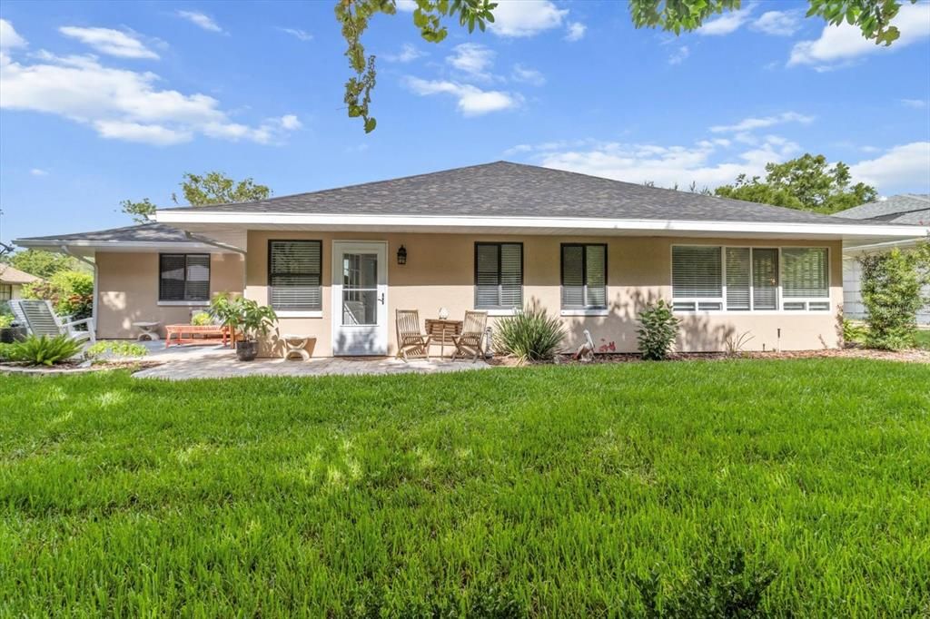 For Sale: $297,900 (3 beds, 2 baths, 1999 Square Feet)