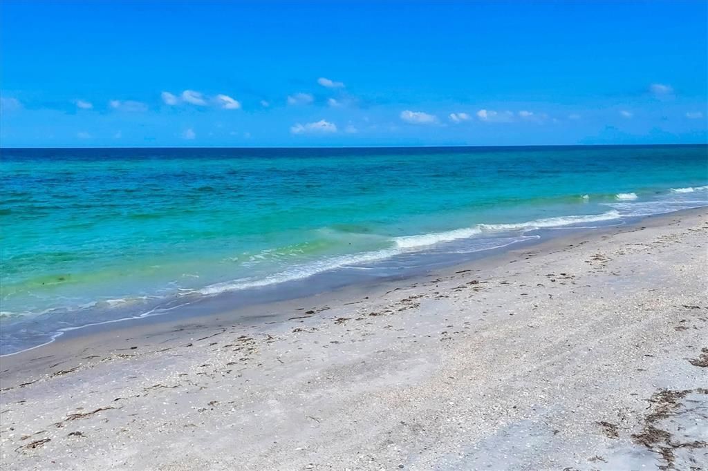 For Sale: $2,495,000 (4 beds, 3 baths, 1792 Square Feet)