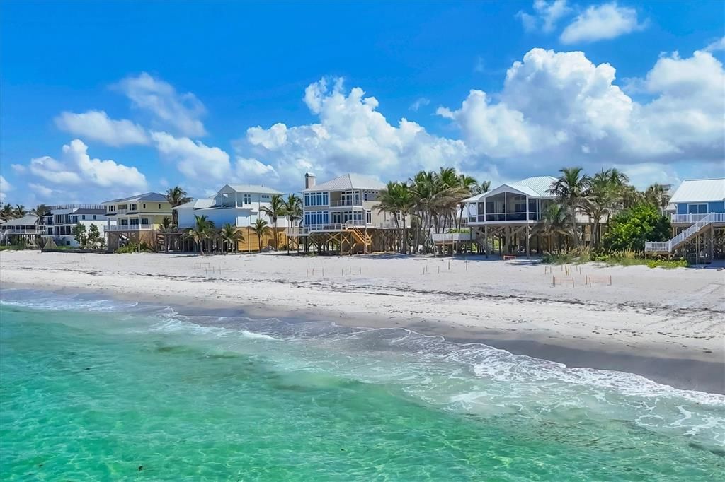 For Sale: $2,495,000 (4 beds, 3 baths, 1792 Square Feet)