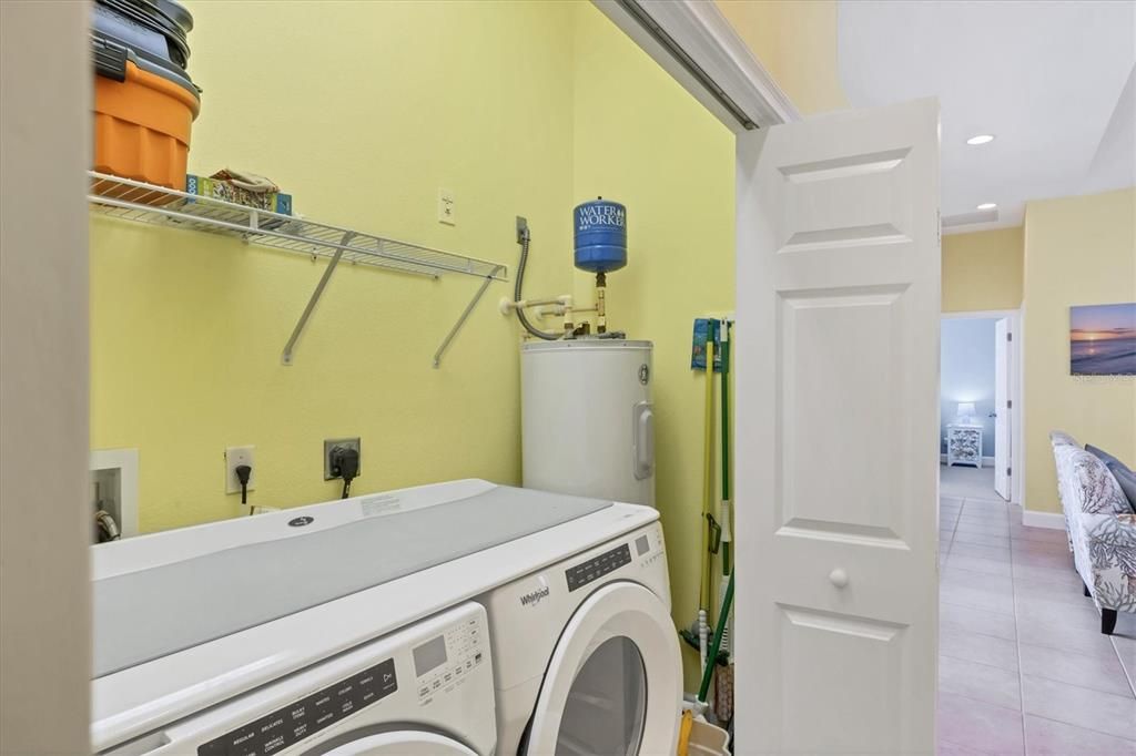 For Sale: $2,495,000 (4 beds, 3 baths, 1792 Square Feet)