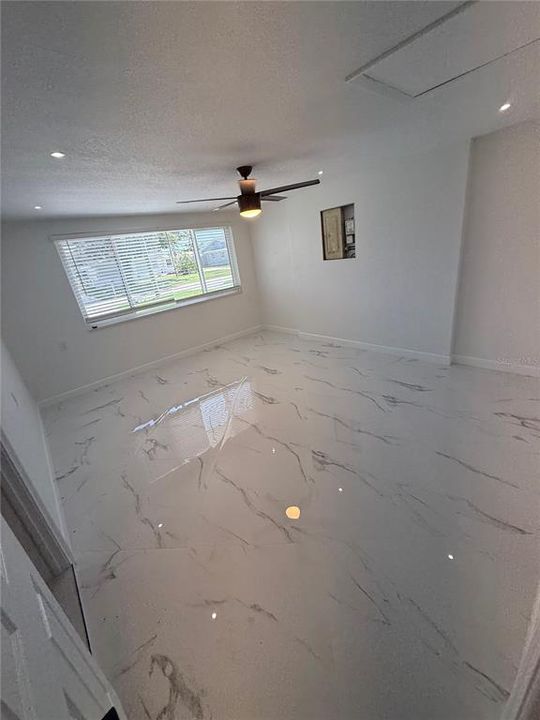 На продажу: $426,800 (3 спален, 2 ванн, 1516 Квадратных фут)