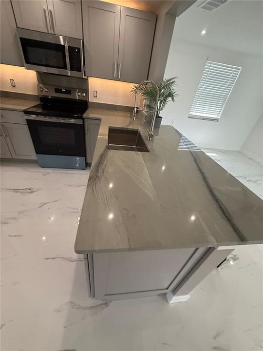 На продажу: $426,800 (3 спален, 2 ванн, 1516 Квадратных фут)