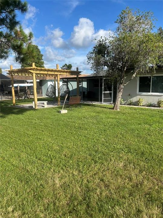 На продажу: $426,800 (3 спален, 2 ванн, 1516 Квадратных фут)