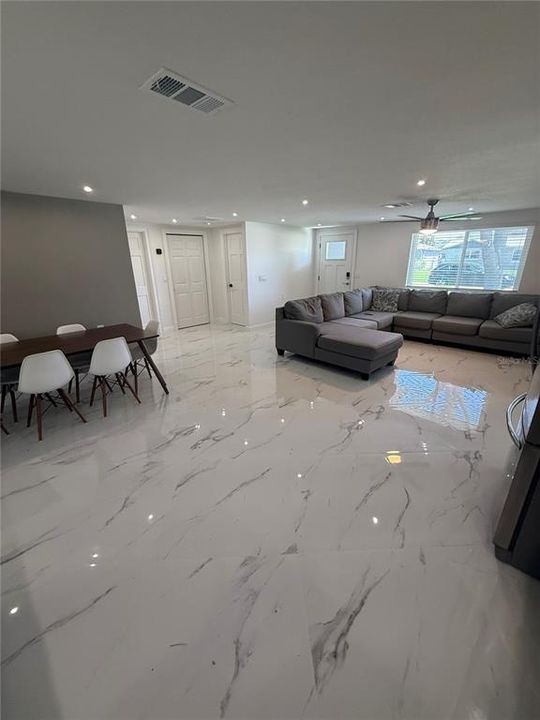 На продажу: $426,800 (3 спален, 2 ванн, 1516 Квадратных фут)