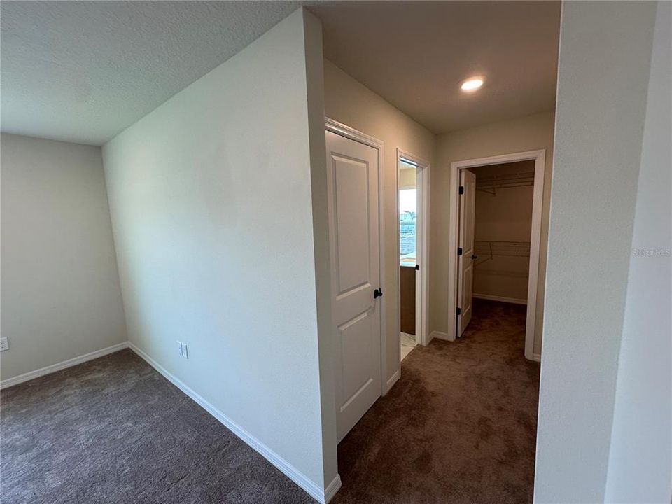 For Sale: $1,199,000 (5 beds, 4 baths, 3172 Square Feet)