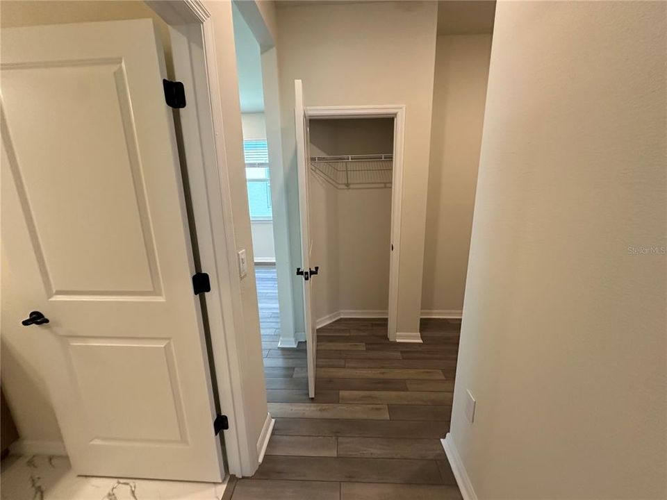 For Sale: $1,199,000 (5 beds, 4 baths, 3172 Square Feet)