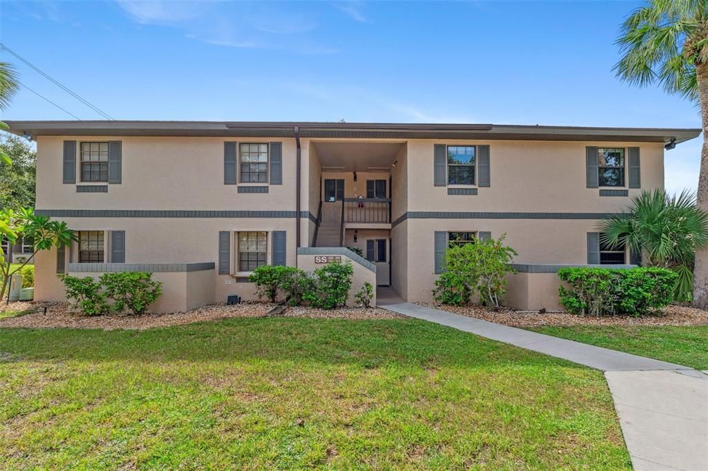 На продажу: $169,900 (3 спален, 2 ванн, 1011 Квадратных фут)