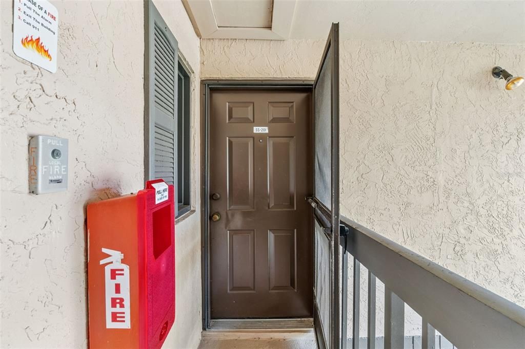 На продажу: $169,900 (3 спален, 2 ванн, 1011 Квадратных фут)