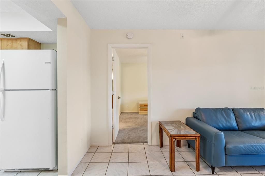 На продажу: $169,900 (3 спален, 2 ванн, 1011 Квадратных фут)