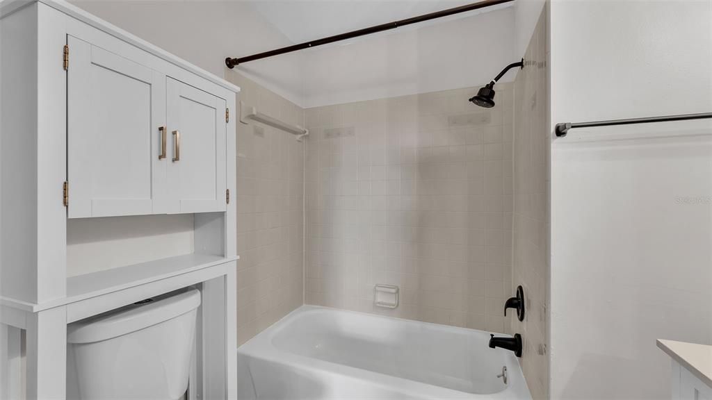 待售: $170,000 (2 贝兹, 2 浴室, 1080 平方英尺)