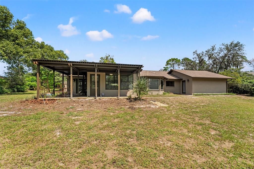 Active With Contract: $375,000 (3 beds, 2 baths, 2410 Square Feet)