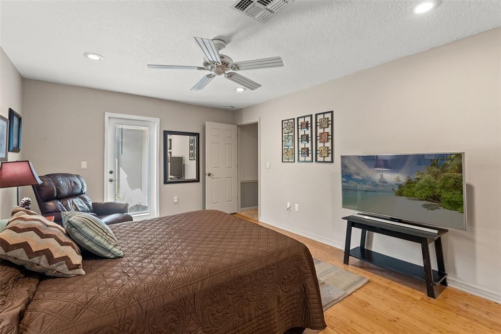 Active With Contract: $375,000 (3 beds, 2 baths, 2410 Square Feet)