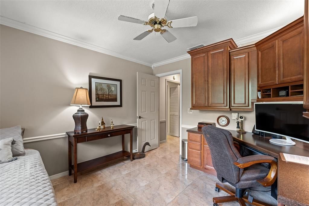 Active With Contract: $375,000 (3 beds, 2 baths, 2410 Square Feet)