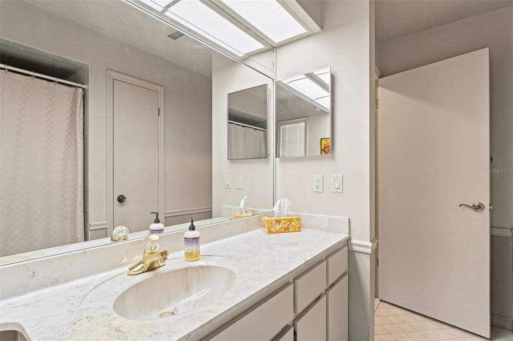 Active With Contract: $375,000 (3 beds, 2 baths, 2410 Square Feet)