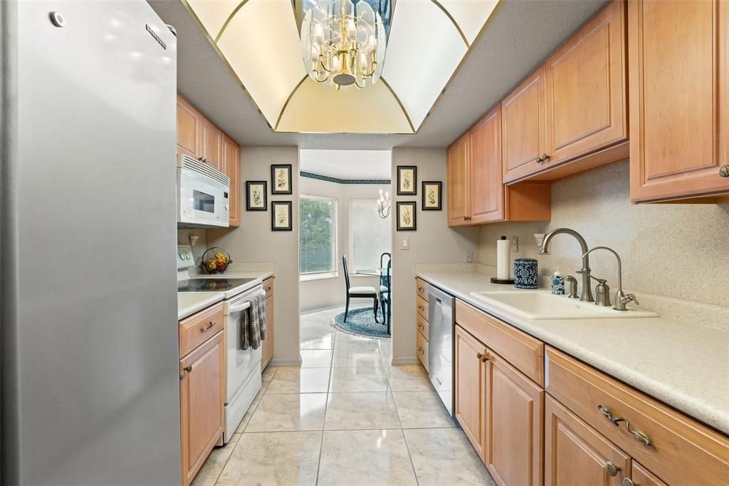 Active With Contract: $375,000 (3 beds, 2 baths, 2410 Square Feet)