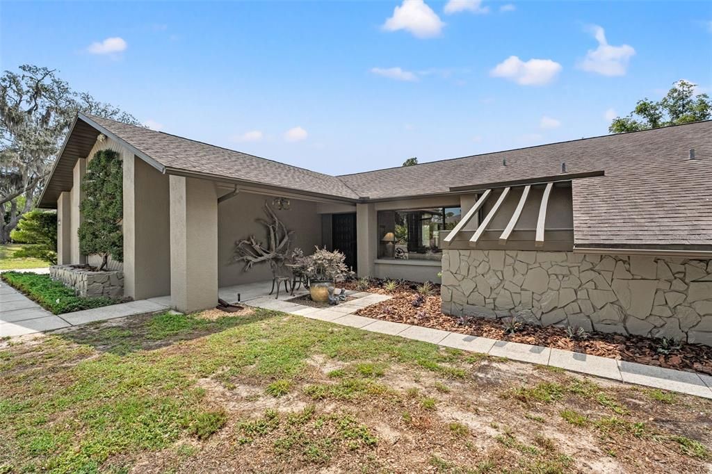 Active With Contract: $375,000 (3 beds, 2 baths, 2410 Square Feet)