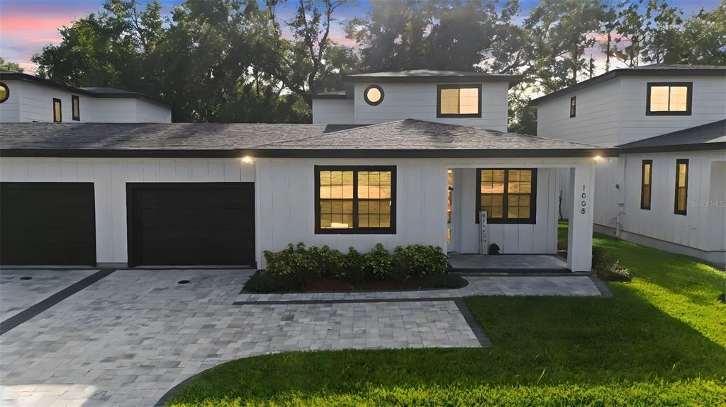 最近售出: $370,000 (4 贝兹, 2 浴室, 2055 平方英尺)