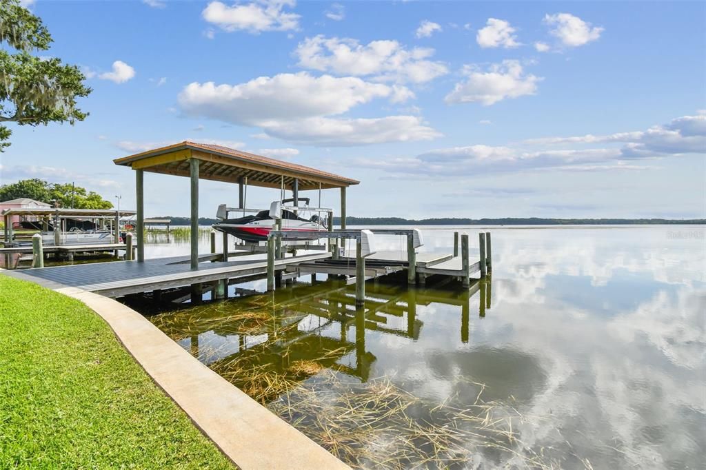 Activo con contrato: $839,988 (3 camas, 2 baños, 1740 Pies cuadrados)