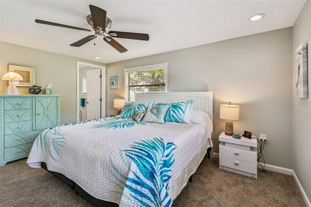 Activo con contrato: $839,988 (3 camas, 2 baños, 1740 Pies cuadrados)