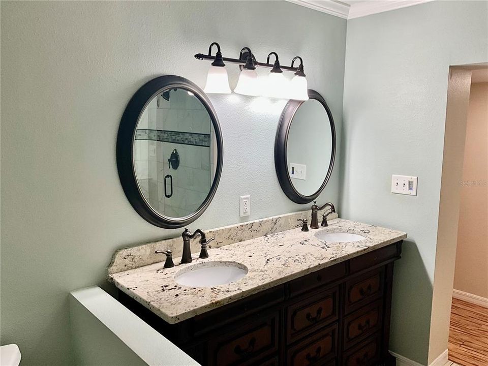 Active With Contract: $280,000 (3 beds, 2 baths, 1468 Square Feet)