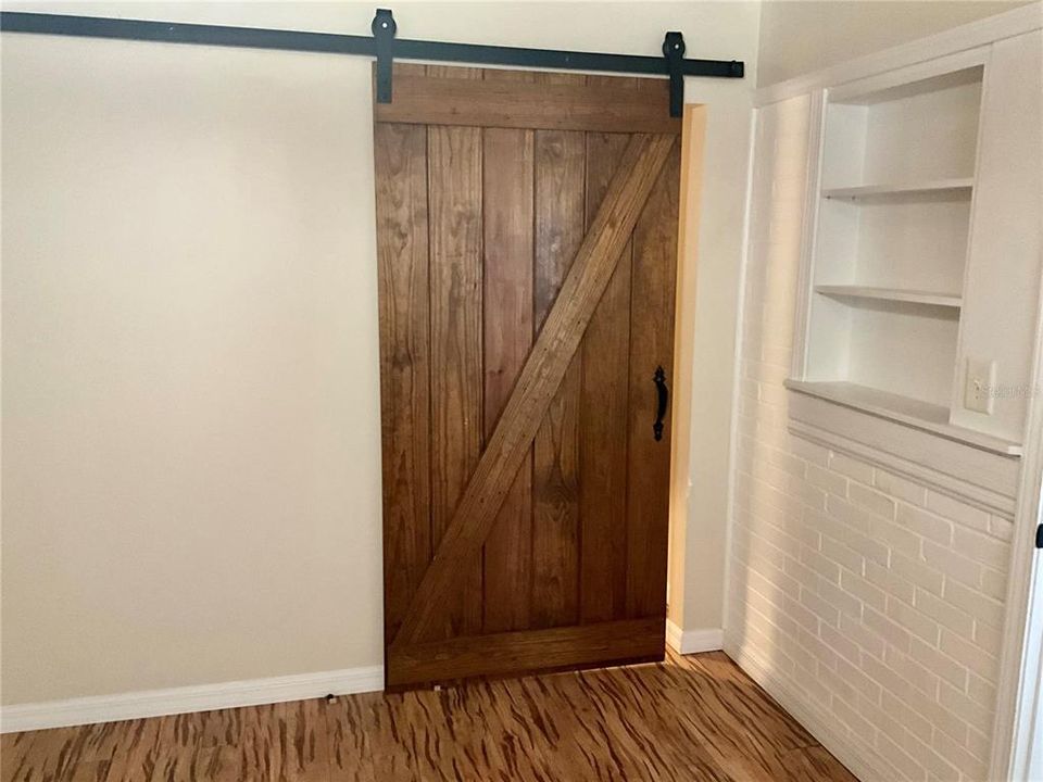 Active With Contract: $280,000 (3 beds, 2 baths, 1468 Square Feet)