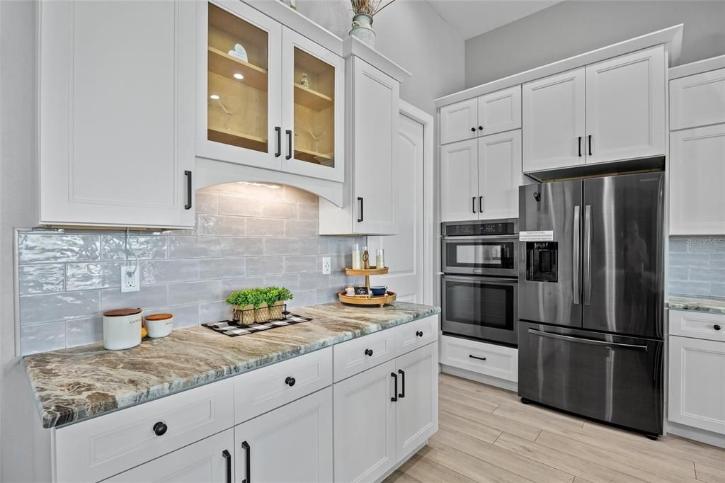 For Sale: $999,999 (3 beds, 2 baths, 2123 Square Feet)