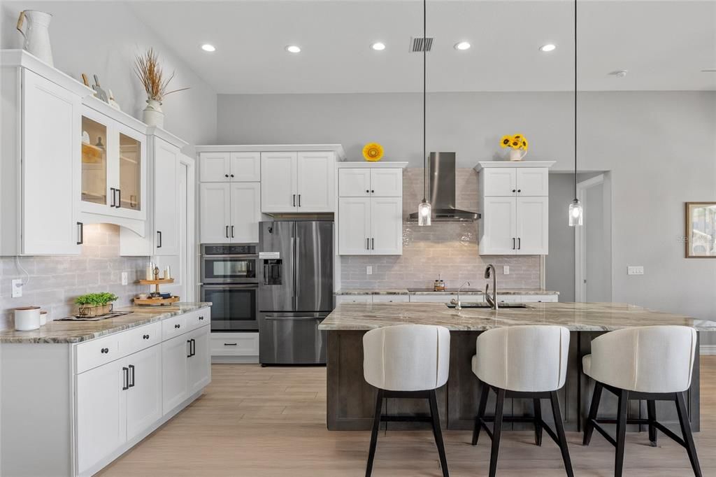 For Sale: $999,999 (3 beds, 2 baths, 2123 Square Feet)