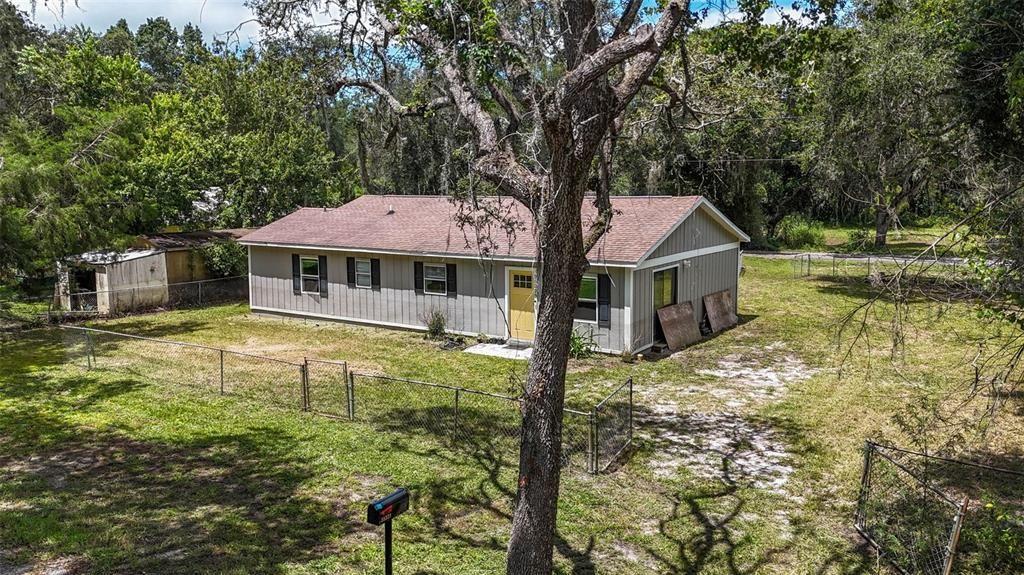 For Sale: $85,000 (3 beds, 2 baths, 1346 Square Feet)