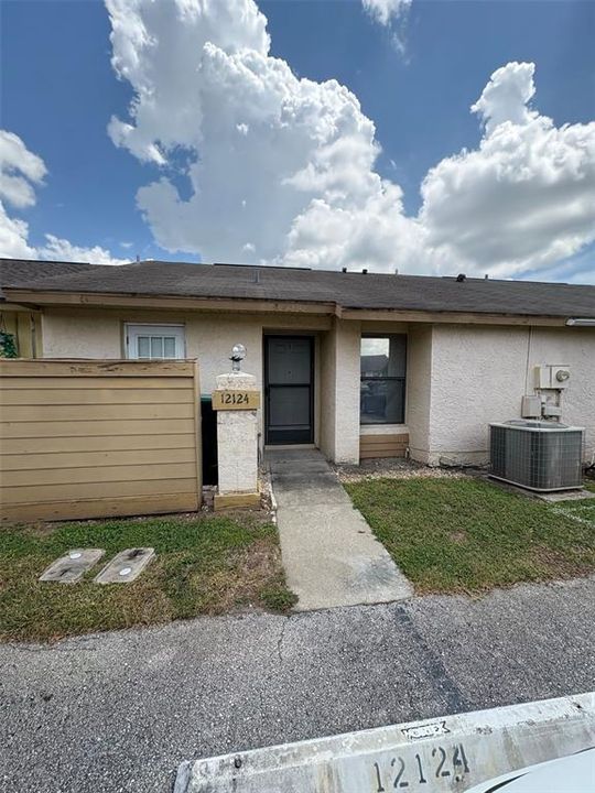 For Rent: $1,530 (2 beds, 2 baths, 902 Square Feet)