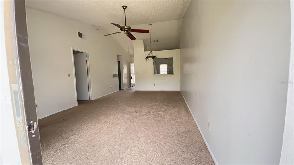 For Rent: $1,530 (2 beds, 2 baths, 902 Square Feet)