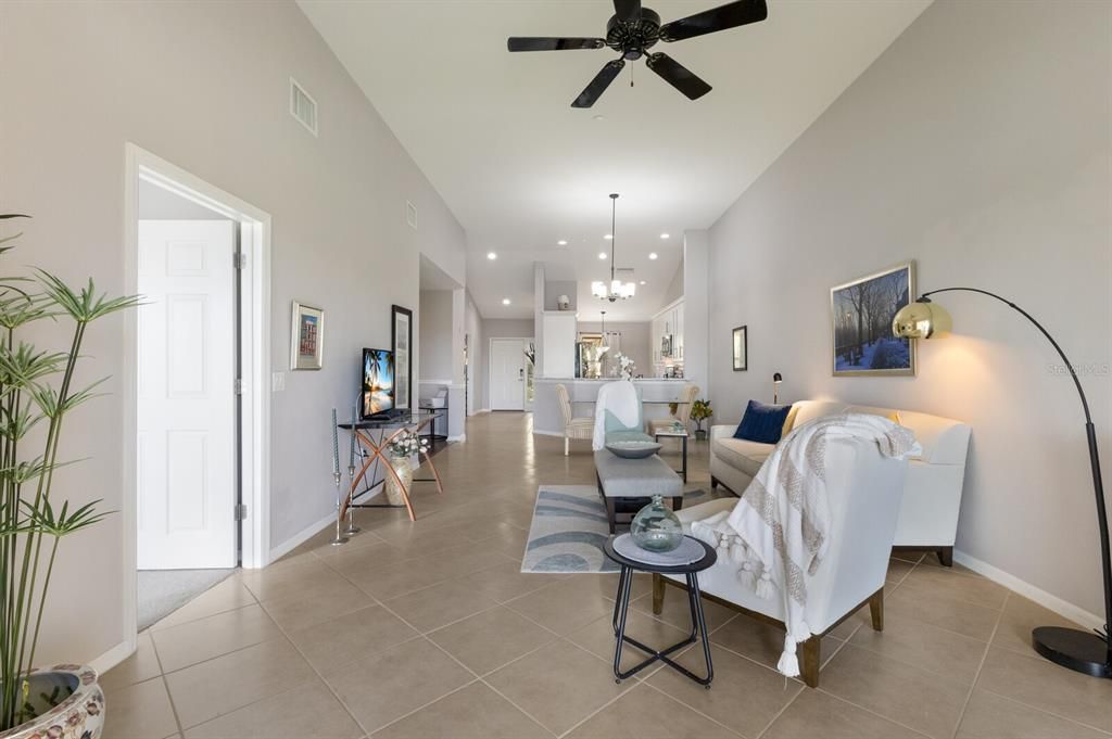 Active With Contract: $275,000 (2 beds, 2 baths, 1431 Square Feet)