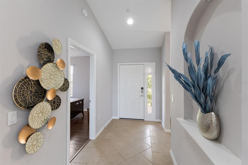 Active With Contract: $275,000 (2 beds, 2 baths, 1431 Square Feet)