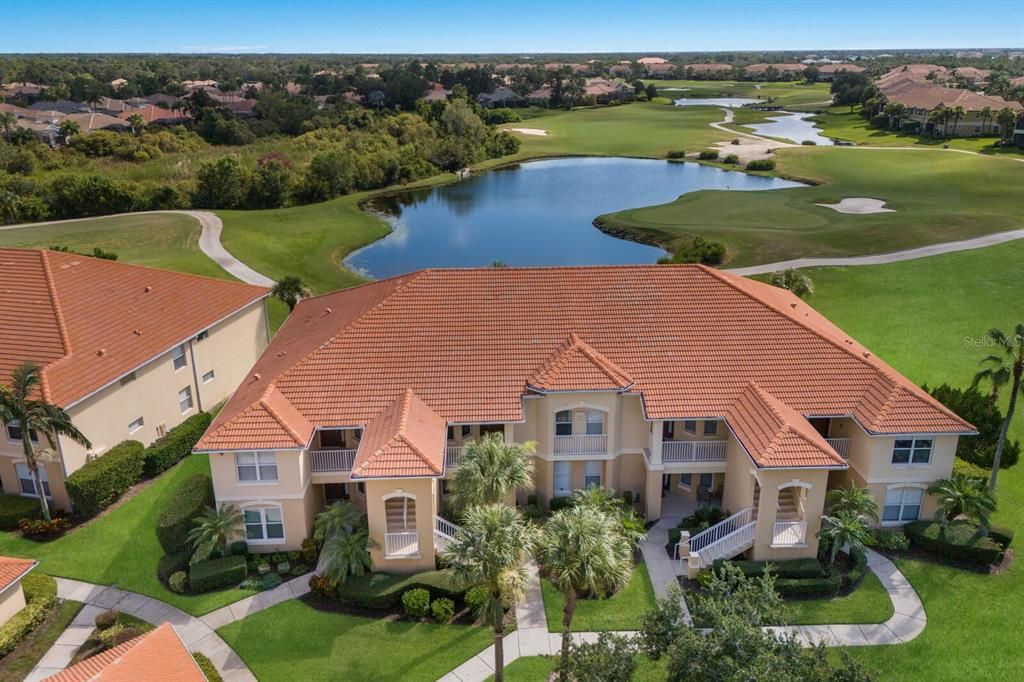 Active With Contract: $275,000 (2 beds, 2 baths, 1431 Square Feet)