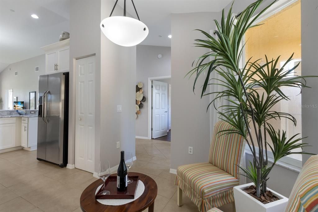 Active With Contract: $275,000 (2 beds, 2 baths, 1431 Square Feet)