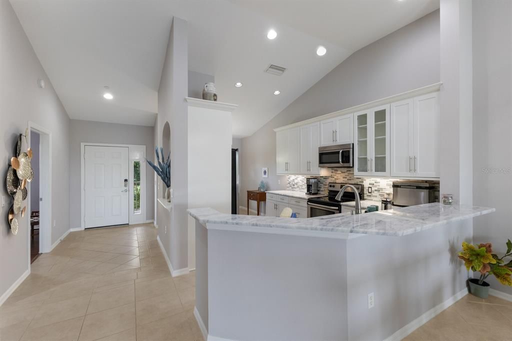 Active With Contract: $275,000 (2 beds, 2 baths, 1431 Square Feet)