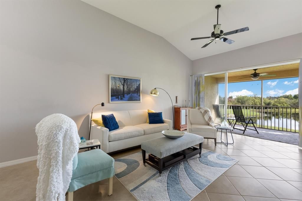 Active With Contract: $275,000 (2 beds, 2 baths, 1431 Square Feet)