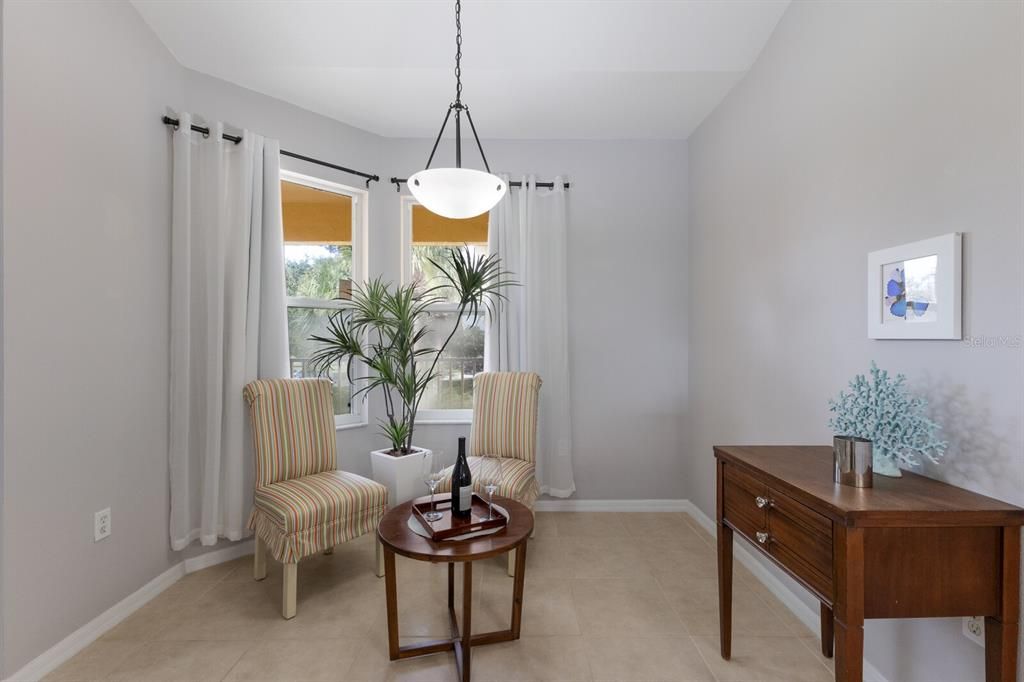 Active With Contract: $275,000 (2 beds, 2 baths, 1431 Square Feet)