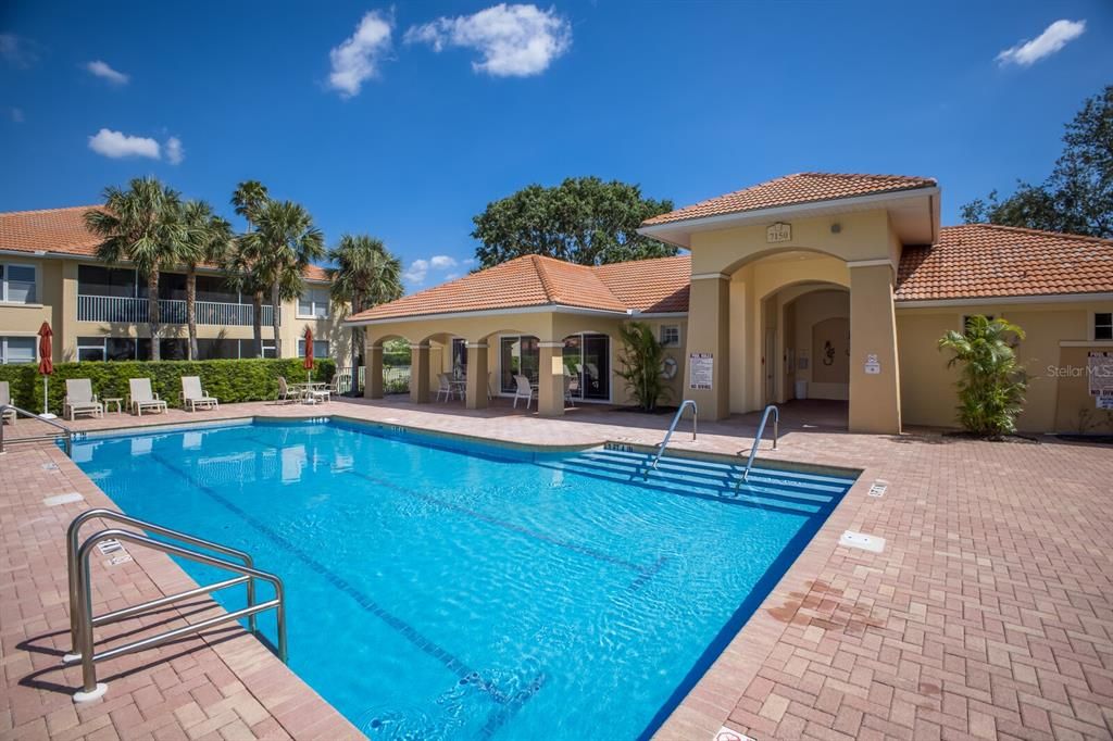 Active With Contract: $275,000 (2 beds, 2 baths, 1431 Square Feet)