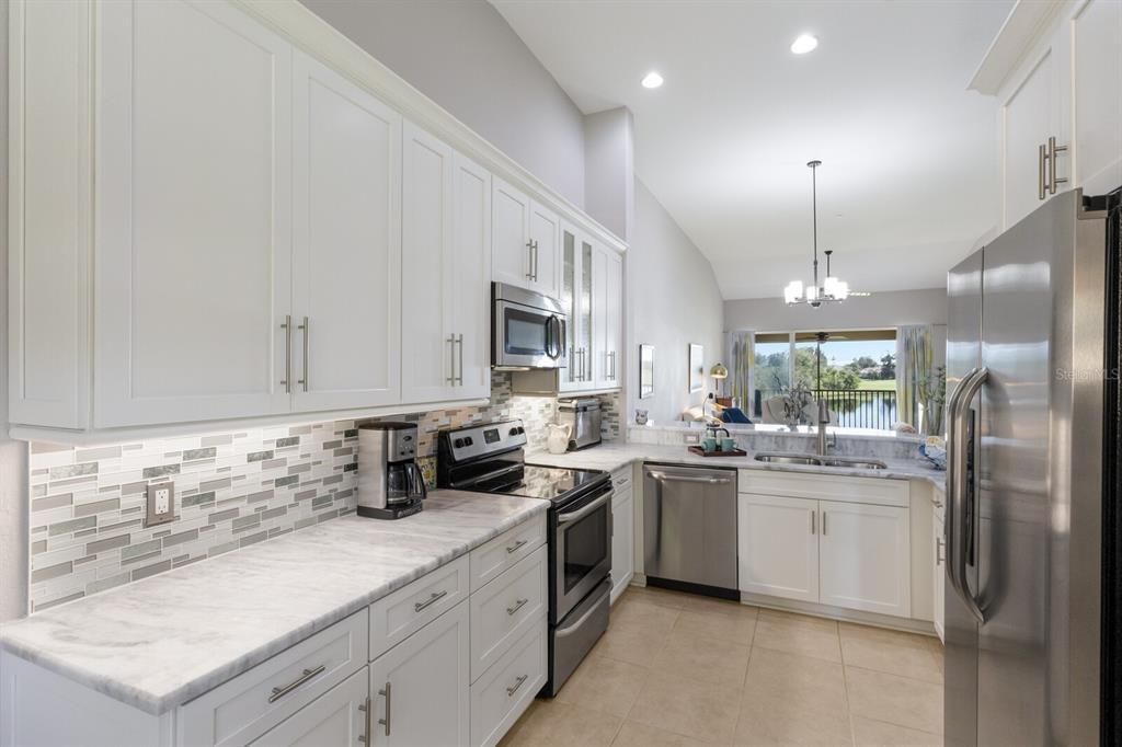 Active With Contract: $275,000 (2 beds, 2 baths, 1431 Square Feet)