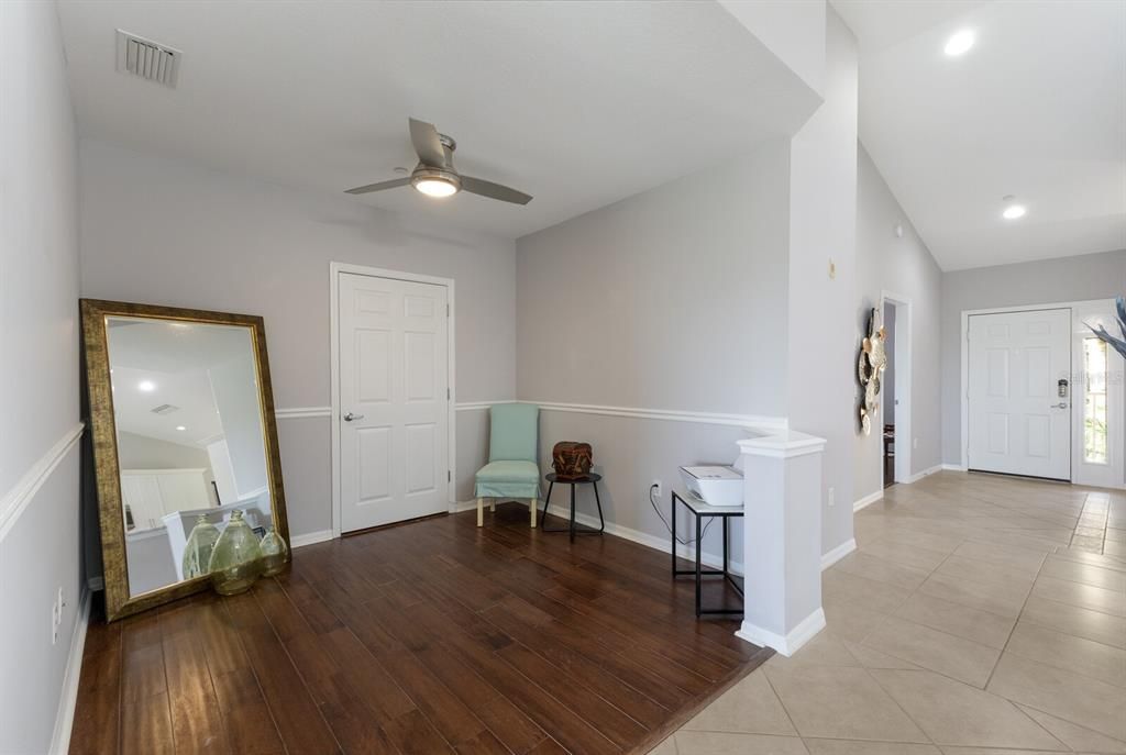 Active With Contract: $275,000 (2 beds, 2 baths, 1431 Square Feet)